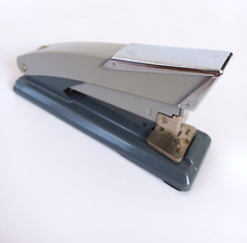 Grapadora de metal vintage Novus hecha en Alemania escritorio escolar--Funciona, usado segunda mano  Embacar hacia Argentina