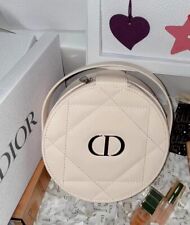 Bolsa de maquiagem redonda Christian Dior Vanity Case com espelho bolsa cosmética 16*16*7cm comprar usado  Enviando para Brazil
