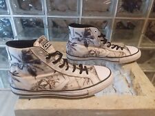 Size 7.5 converse for sale  Houghton Lake