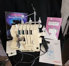 RARO!! Máquina de costura SINGER Ultralock 14U34B funciona! Com livros incluídos. comprar usado  Enviando para Brazil