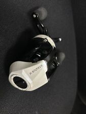Okuma Stratus VI Right Handed Baitcasting Reel for sale  Shipping to South Africa