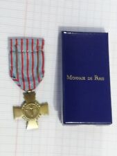 Médaille de la croix du combattant en boîte d'occasion  L'Aigle