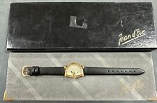Relógio folheado a ouro Jean D’Eve Sectora com bateria nova, pulseira de couro e caixa comprar usado  Enviando para Brazil