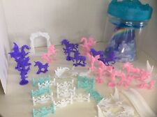 Dragones de plástico, hadas, figuras de unicornios, adornos para pasteles juego segunda mano  Embacar hacia Mexico
