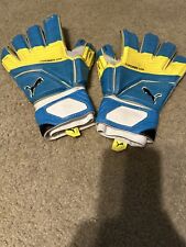 puma soccer goalkeeper gloves for sale  New Kent