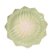 Plato para servir flor de loto verde claro de colección con aerógrafo cerámica esmaltada mate segunda mano  Embacar hacia Argentina