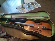 Violín vintage tamaño completo, estuche. El arco está firmado. Como se encontró. segunda mano  Embacar hacia Argentina