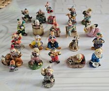 Lot figurines clown d'occasion  Saint-Martin-d'Auxigny