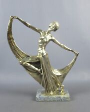 Statua ballerina argentata usato  Inverigo