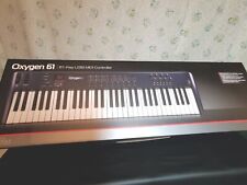 Controlador de teclado M-Audio Oxygen 61 (3ª geração) MIDI comprar usado  Enviando para Brazil