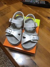 Sandali bambina usati on sale