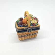 Boyds Bear Uncle Beans May Treasure Box Longaberger Mini Market Day Basket Bear comprar usado  Enviando para Brazil
