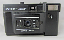 Fotocamera zenit 35f usato  Cerveteri
