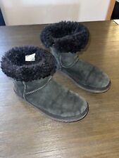 Ugg women boots for sale  Grants Pass
