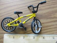 Réplica de brinquedo HARO Backtrail miniatura escala oficial bicicleta AMARELA, usado comprar usado  Enviando para Brazil