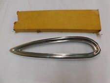 NOS OEM GM 1959 Chevrolet Impala lanterna traseira direita moldura porta abajur guarnição Chevy comprar usado  Enviando para Brazil