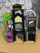 Imaginext Batman Bruce Wayne Manor Building Zestaw do zabawy światła robocze i dźwięki, używany na sprzedaż  Wysyłka do Poland