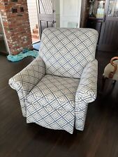 beautiful comfort chair for sale  Long Beach