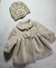 Abrigo de invierno Mayoral bebé niña elegante beige crudo con sombrero personalizado ganchillo hecho a mano segunda mano  Embacar hacia Argentina