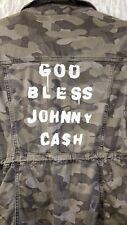 Usado, Jaqueta de camuflagem: cintura com cordão, bolsos, “God Bless Johnny Cash” comprar usado  Enviando para Brazil