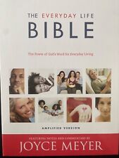 A Bíblia da Vida Cotidiana Versão Amplificada por Joyce Meyer - na caixa comprar usado  Enviando para Brazil