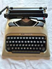 Máquina de escribir Olivetti Lettera 10 beige estuche genuino hecho en España N327 segunda mano  Embacar hacia Argentina