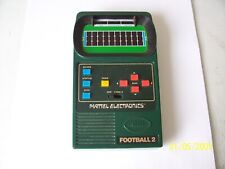 Juego electrónico portátil Mattel Electronics Football 2 1978 vintage probado funciona segunda mano  Embacar hacia Argentina