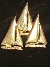 Vintage Brooch/pin GINNIE JOHANSEN DANSON GJD Goldtone 3 sailboata a 1980’s  for sale  Shipping to South Africa