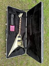Guitarra 2007 Jackson RR5 Randy Rhoads Flying V marfim ouro preto feita no Japão MIJ comprar usado  Enviando para Brazil