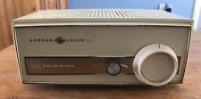 Vintage General Electric AM półprzewodnikowy stół radio biała obudowa GE połowa wieku na sprzedaż  Wysyłka do Poland