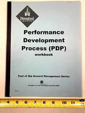 Manual de treinamento processo de desenvolvimento de desempenho elenco Disneyland WDW University comprar usado  Enviando para Brazil