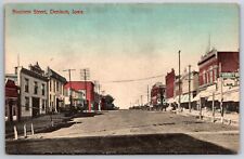 Usado, Denison Iowa ~ Main Business Street ~ Tienda de muebles ~ Papel pintado ~ Banco ~ 1908 color a mano segunda mano  Embacar hacia Argentina