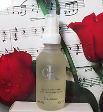 Spray hidratante óleo leve CK One 3,4 oz. Por Calvin Klein. Sem caixa, lacrado. comprar usado  Enviando para Brazil