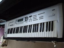 Korg Triton LE 61 sintetizador em estado perfeito com display azul e estojo rígido de voo comprar usado  Enviando para Brazil