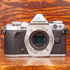 Olympus OM-D E-M5 Mark II 16MP Digital MFT Corpo da Câmera Sem Espelho Funciona LEIA comprar usado  Enviando para Brazil