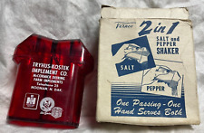 International Harvester Salt & Pepper Tryhus-Kostek Implement Co. Noonan. N.Dak. comprar usado  Enviando para Brazil