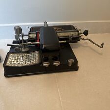 Ancienne machine écrire d'occasion  Athis-Mons