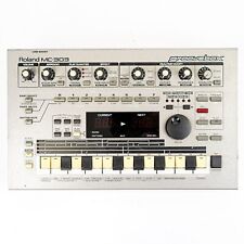 Roland MC-303 Groovebox - Hits EDM instantâneos com um dispositivo comprar usado  Enviando para Brazil