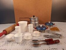 Utensilios de cocina de colección de juguete para jugar platos ollas de metal plástico segunda mano  Embacar hacia Argentina