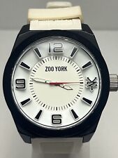 Reloj de cuarzo para hombre Zoo York estuche grande 48 mm banda blanca - batería nueva segunda mano  Embacar hacia Argentina