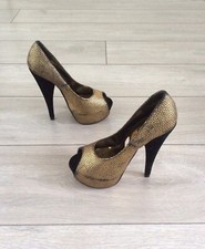 Chaussures hautes texturées d'occasion  Expédié en France