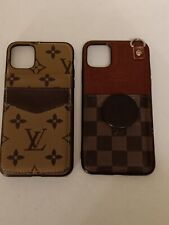 LOUIS VUITTON AUTH. CONJUNTO DE 2 CAPAS DE CELULAR DE COURO PARA APPLE I PHONE 16X8 CM comprar usado  Enviando para Brazil