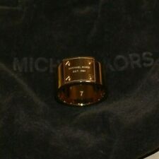 Gebraucht, Michael Kors Ring MKJ2659 Logo Plate Farbe Gold Größe 7  gebraucht kaufen  Herdecke