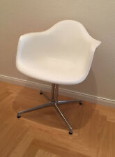 Vitra Eames La Fonda Plastic Arm Chair DAL in weiss gebraucht kaufen  Deutschland