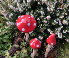 Set garden toadstools for sale  Shipping to Ireland