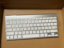 Teclado sem fio Apple A1314 teclado Bluetooth testado, totalmente funcional comprar usado  Enviando para Brazil