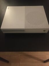 Console de jogos Microsoft Xbox One S 1681 1TB - Branco comprar usado  Enviando para Brazil