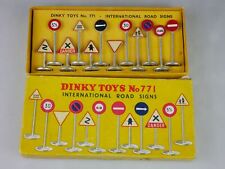 Usado, Placas de trânsito internacionais Dinky Toys 771 feitas na Inglaterra caixa 126749 comprar usado  Enviando para Brazil