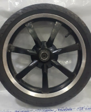 Cerchio anteriore pneumatico usato  Giugliano In Campania