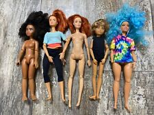 Usado, Lote de 5 bonecas Barbie feitas para mover e articuladas curvilíneas, mundo criável Disney comprar usado  Enviando para Brazil